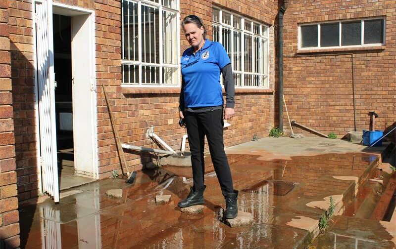 Birchleigh residents require answers regarding the Birchleigh Library water leaks