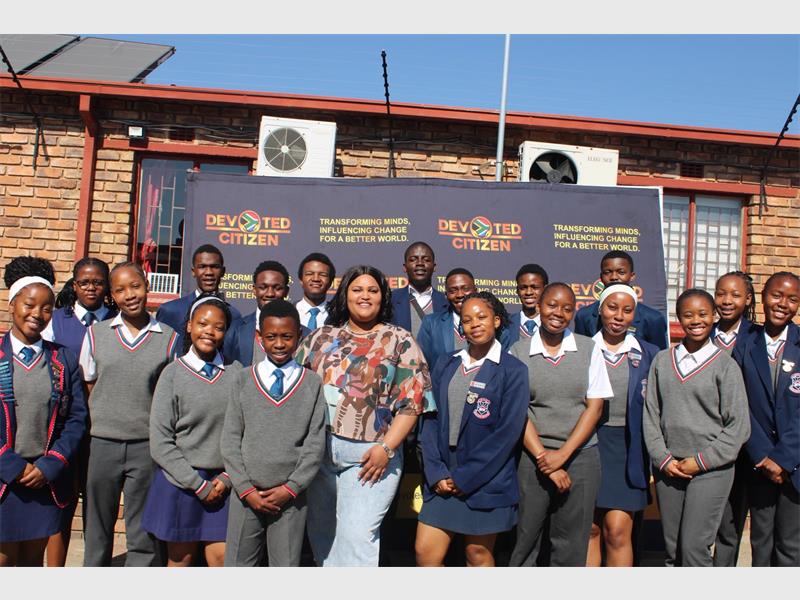 Learners from Dowerglen High School teamed up with Hope Restorations Devoted Citizen and People Matter Foundation to support children living with disabilities at Tumelo Home.