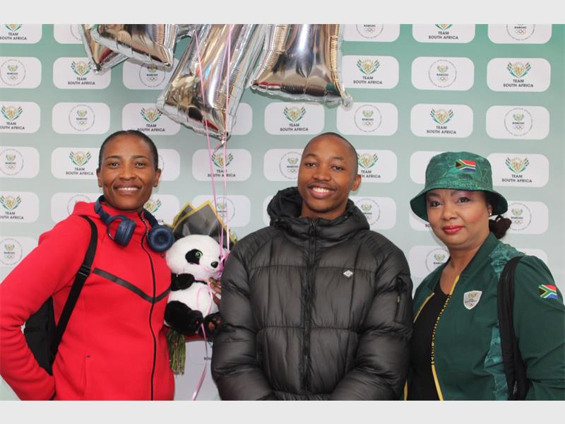 South Africa’s Commonwealth Games athletes returned home after securing 28 medals in Glasgow.