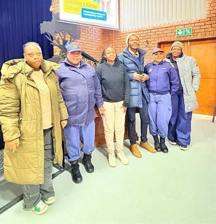 Kempton Park SAPS Social Crime Prevention visited Shangri-la Academy to create a safer learning environment for learners.