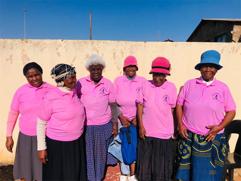 Dr Essie donates food for women as they celebrate their month.