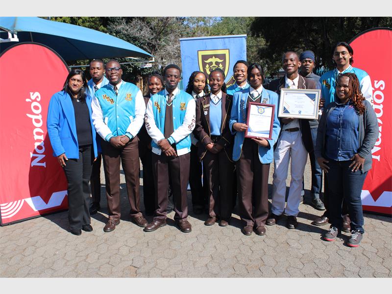 Hoërskool Birchleigh hosted a lunch sponsored by Nando’s for their grade 12 term 2 top 10 achievers.
