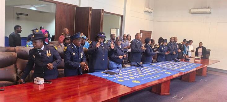 Lieutenant Colonel Nzuza received a final salute and heartfelt farewell from colleagues, SAPS management and community partners at his retirement ceremony.
