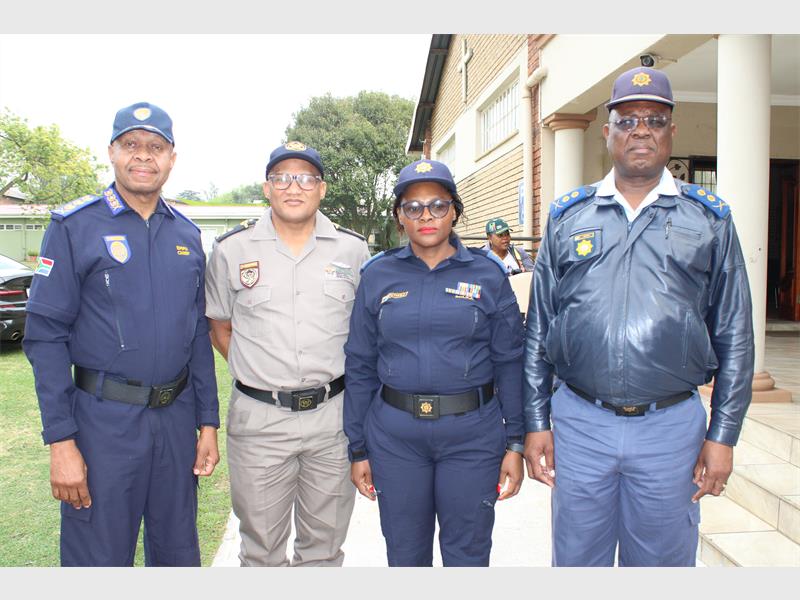 SAPS conduct an operation aiming to reduce crime in Kempton Park