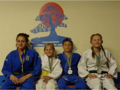 Judokas from the Kaizen Judo Club, in Germiston, won medals at the recent SA Judo Championships, n Port Elizabeth. From left are: Phillicity van Vuuren (bronze), Bernice Klaasens (gold), JP Klaasens (silver) and Shandra Roodt (silver). Absent: Kayla Kruger (silver).