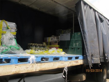 The truck containing liquor which was off-loaded by the alleged thieves, at a pub in Knox Street, in the Germiston CBD, last Saturday.