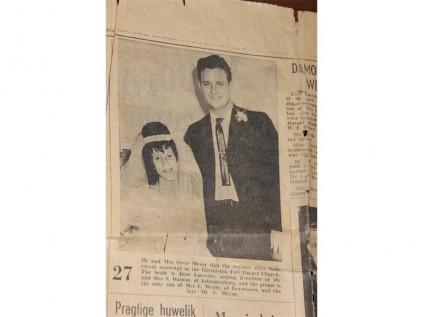 The couple's wedding photograph appeared in the April 17, 1964 edition of the Germiston Advocate en Germiston Koerant.  