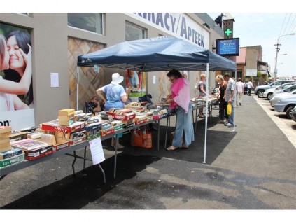 The team manning the Elandsvallei Home for the Aged’s book sale were grateful to Ackermans Pharmacy, for allowing them to set up the book sale in front of their store, making it more accessible to the community.