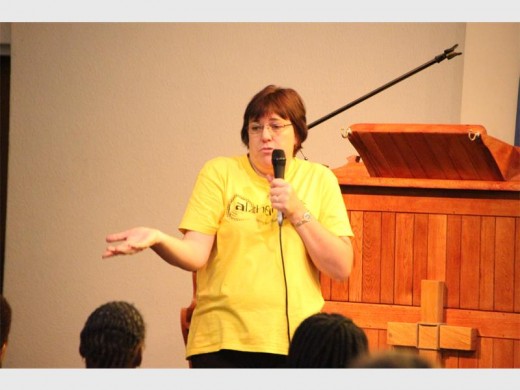 Debbie Beech from the Alzheimer’s Association SA opened the Alzheimer’s Awareness Campaign with a talk on the disease.
