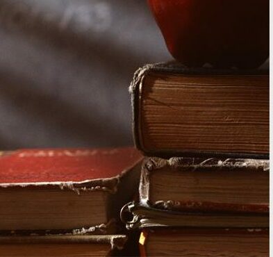 The discussions focused on reviving the long-standing project to establish a university in the metro.