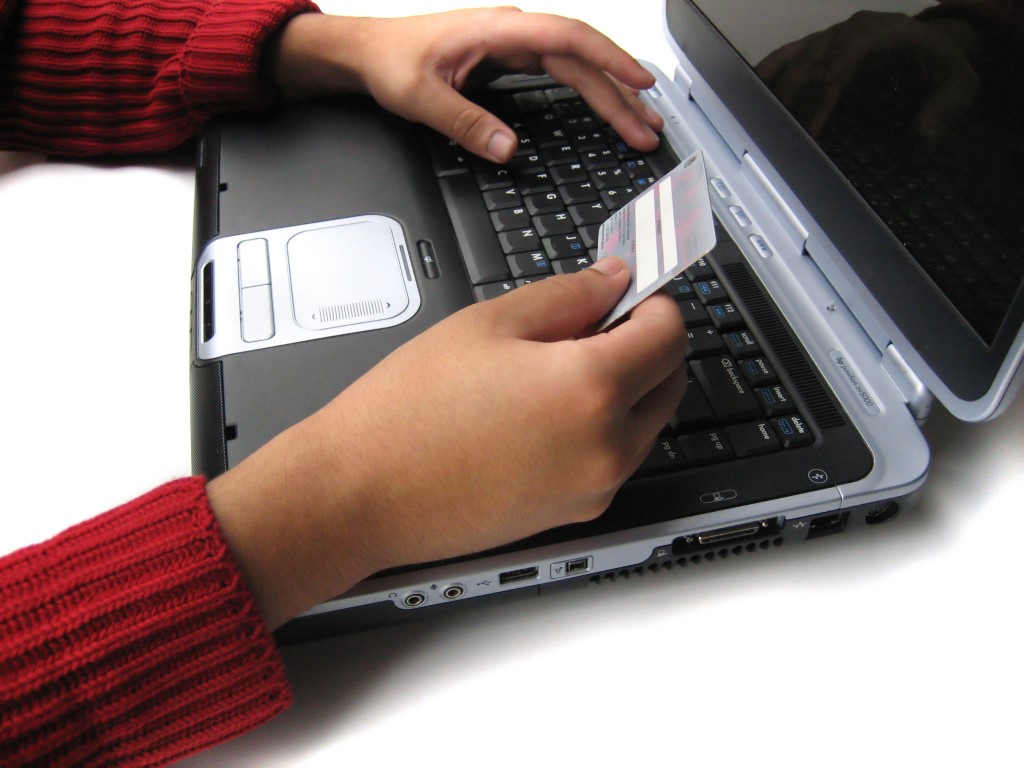 Online-Shopping-Medium