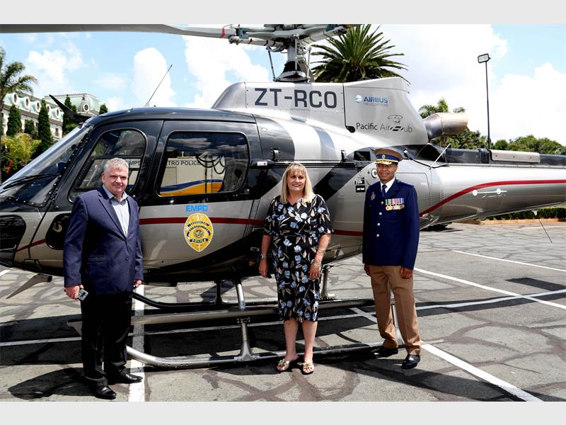 Clive,Tania&Isaa_63675