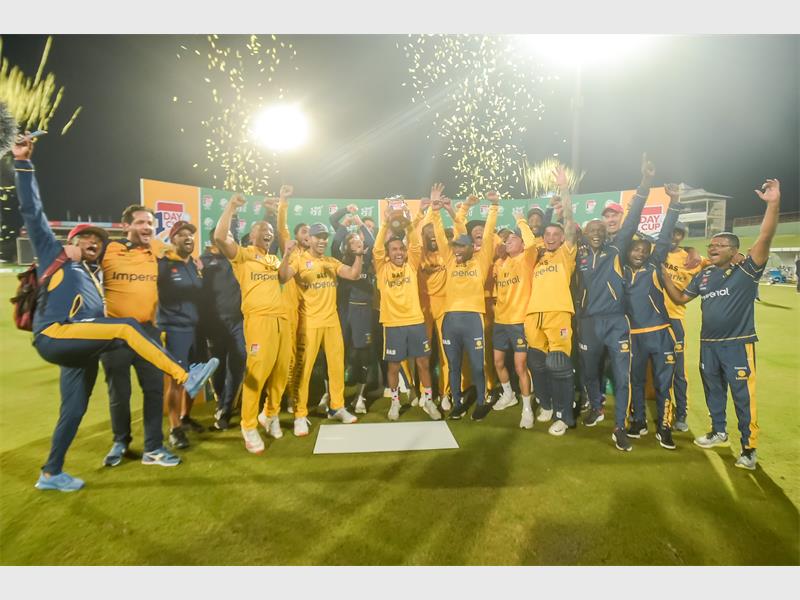16cricket1_06757
