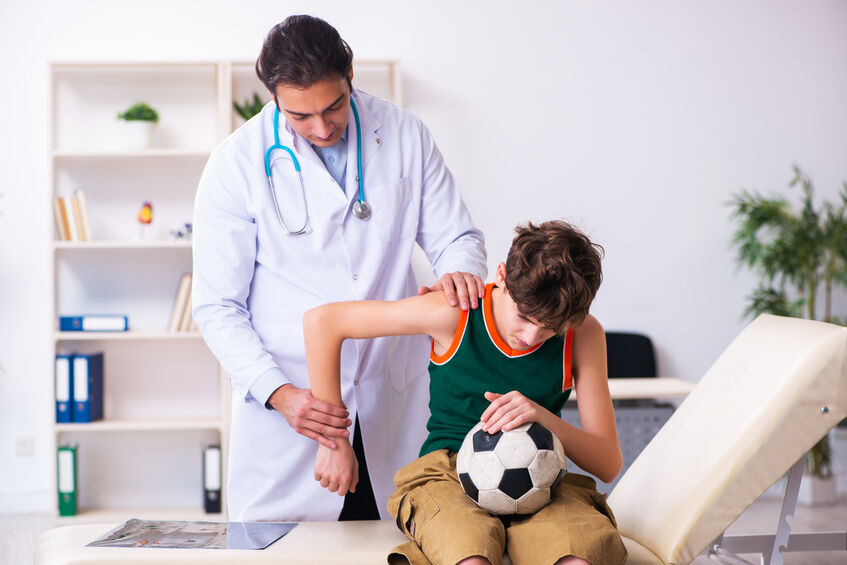 In 2012, an estimated 231,447 children worldwide were treated for soccer-related injuries.