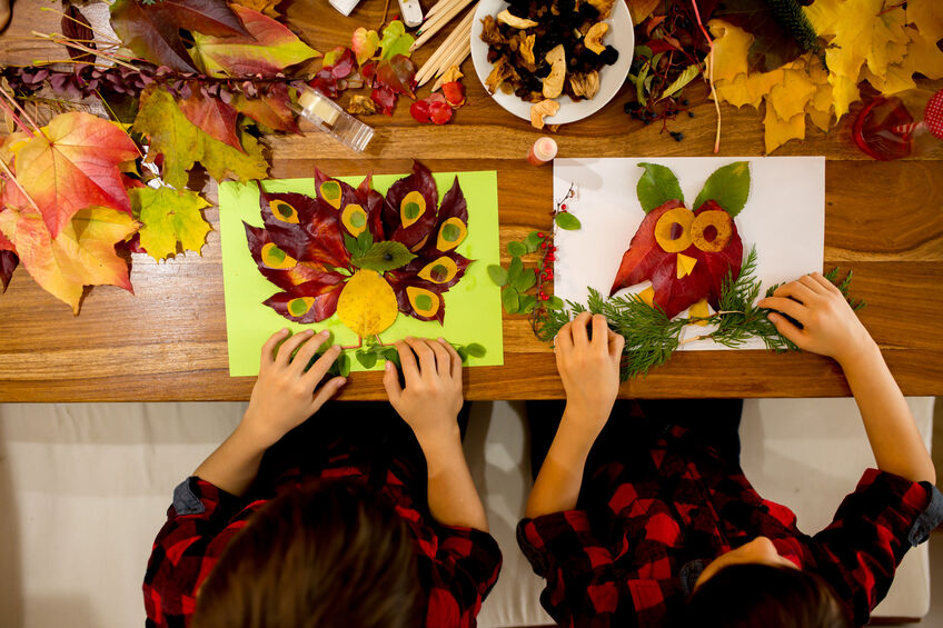 Help your child make this fun leaf animal craft
