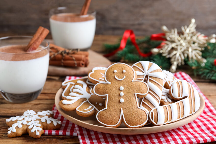Make gingerbread men cookies as a family activity