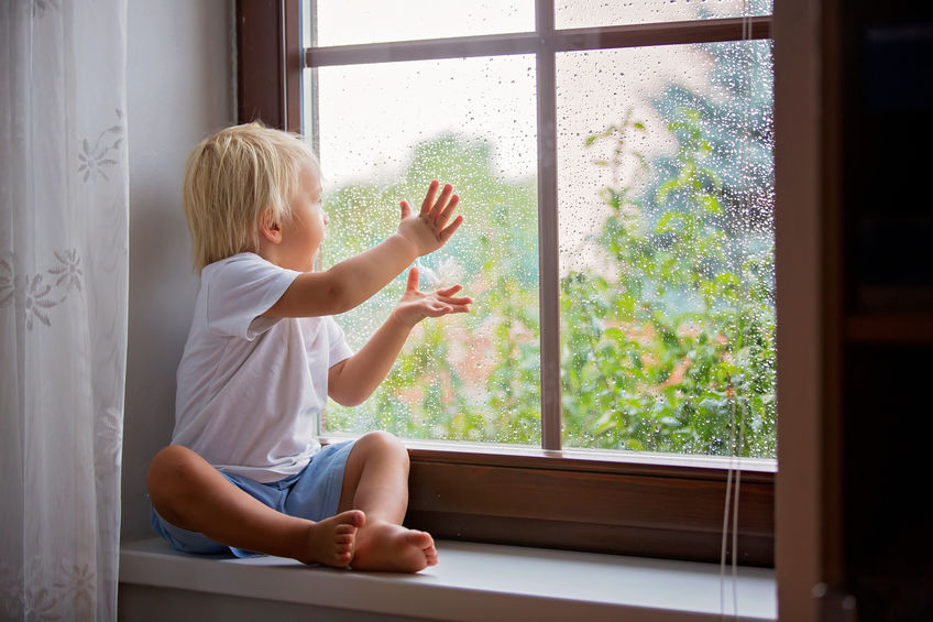 10 Fun activities for kids on a rainy day
