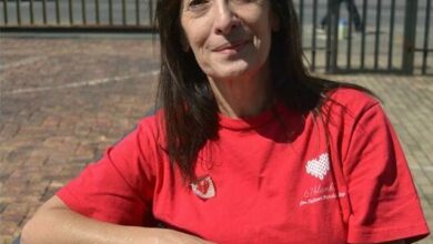 17BECOMMKNITSL1_52182