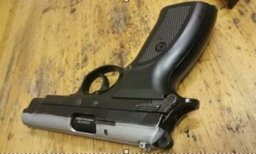 gUN