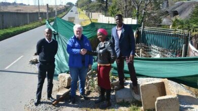 26BEMUNIHANDOVER_69184