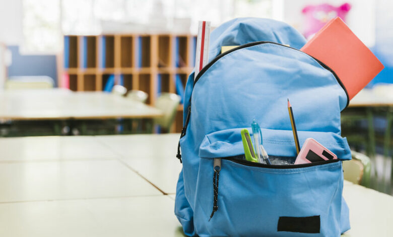 is-your-childs-school-bag-too-heavy-780x470 (2)