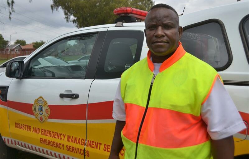 Ekurhuleni officials have clarified that the EMPD call centre remains fully operational and separate from DEMS, despite public confusion following departmental restructuring.