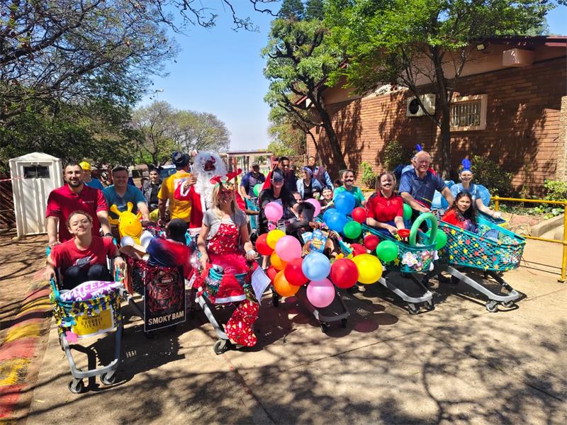 Hoërskool Goudrif made history with its inaugural Trolley Dash, where 16 teams of teachers and prefects raced decorated trolleys in a fun-filled, laughter-packed event.