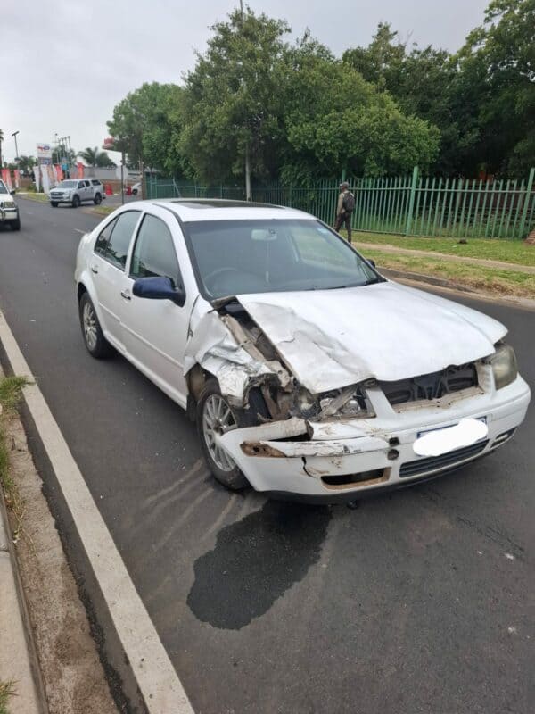 The children sustained minor injuries, and six others escaped unharmed after a collision involving a scholar transporter and a light vehicle in Elspark.