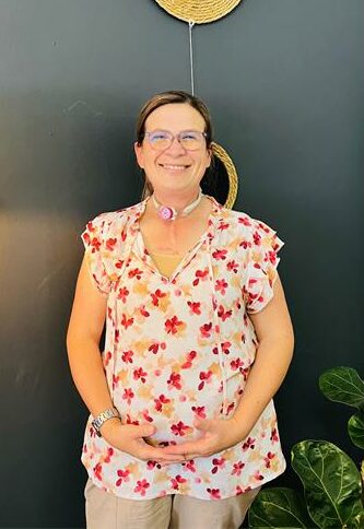 Stephanie Diedericks, the first female principal of Hoërskool Vryburger High School, has passed away. Appointed in August, she was celebrated for her compassionate leadership. The community can attend her memorial service on January 16.