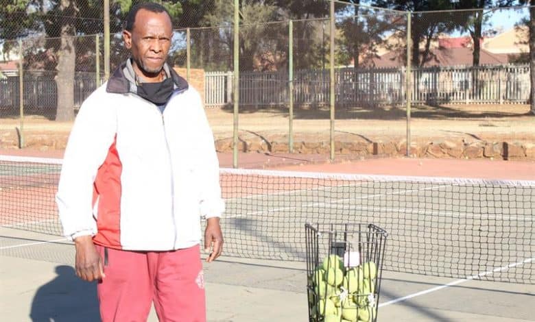 Professional tennis coach Loyiso Matsha coaches young talent in Germiston.