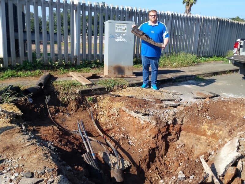 A widespread power outage in Ekurhuleni has left multiple wards without electricity and disrupted water supply, as Eskom works to repair a stolen cable in Primrose East. Residents are urged to make alternative arrangements.