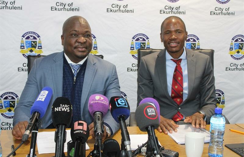 Jongisizwe Dlabathi returned during a council meeting that adopted the city’s 2025/26 adjustment budget.