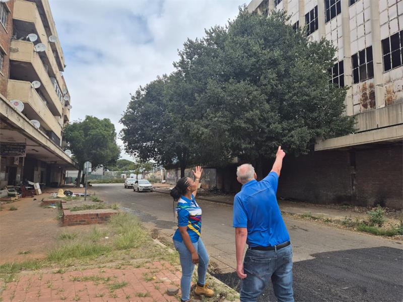 DA candidate slams ‘disgusting’ conditions in Germiston CBD