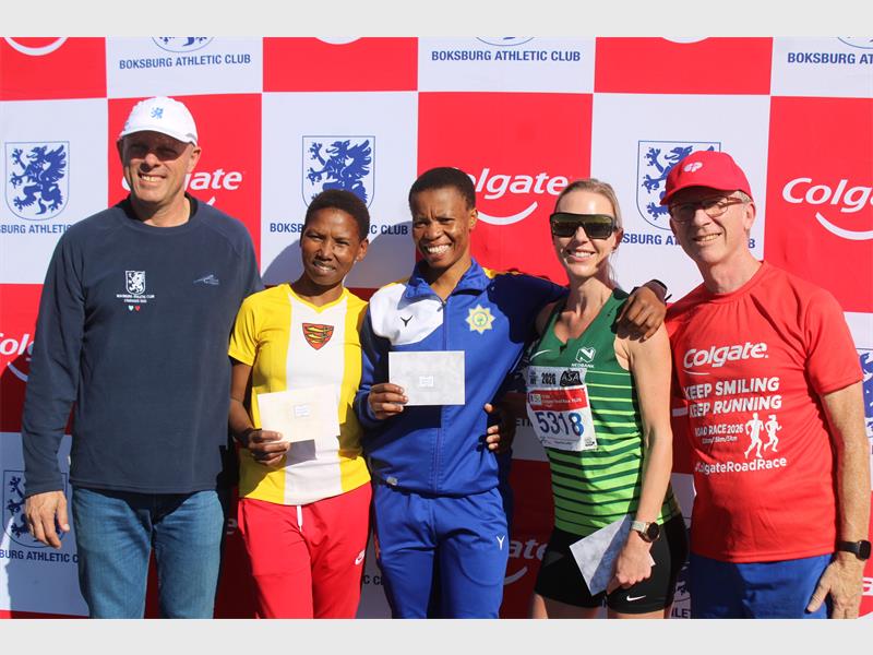 He clocked a personal best 49:00 to win his third consecutive men's 15km race.