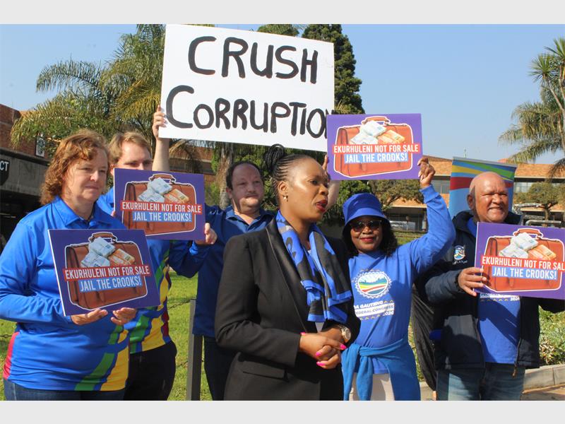 The opposition party says allegations against city manager Kagiso Lerutla must be urgently addressed to protect the integrity of the municipality.