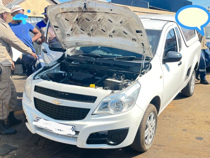 Ekurhuleni Metropolitan Police Department officers impounded three vehicles in Ngema Section and Roodekop after mechanics allegedly ignored repeated warnings to stop conducting illegal roadside repairs.