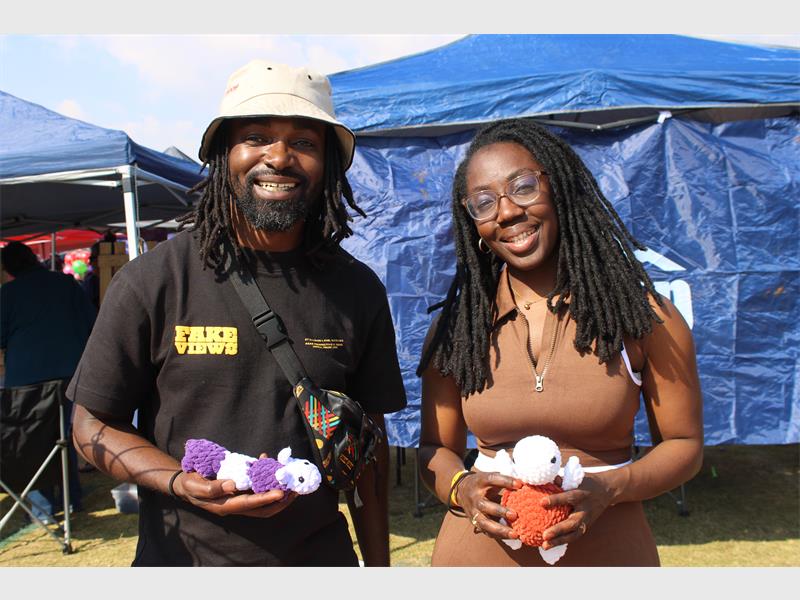 Locals enjoy school Winter Market