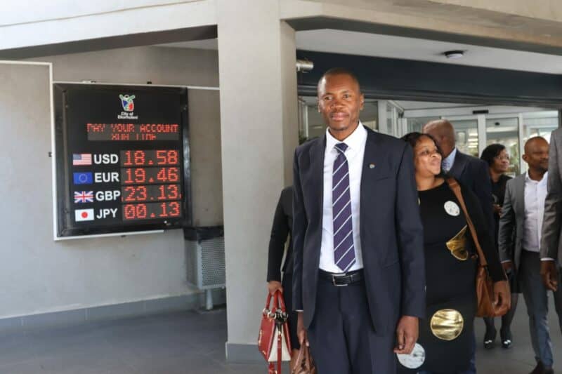 Finance MMC urged to return with a revised budget that can secure council support and address key service delivery needs.