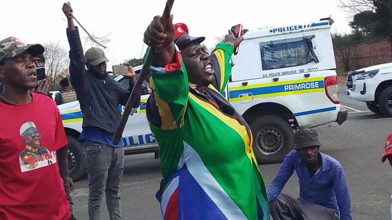 Community organisation Ilizwe Nathi led a demonstration through Primrose, with police praising participants for adhering to regulations and maintaining order.