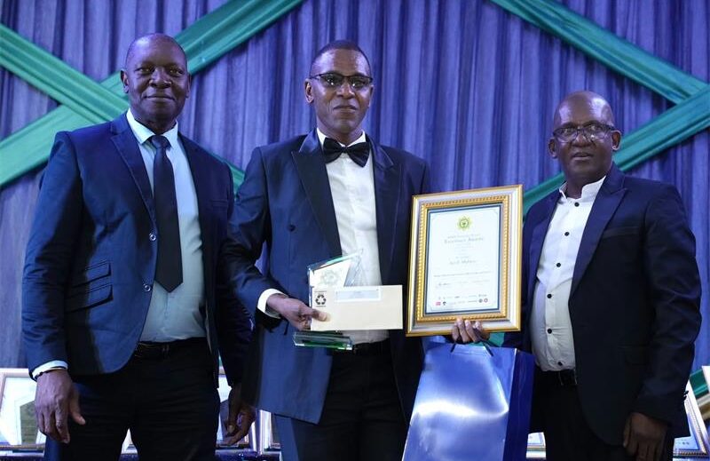 Local officers, including Germiston SAPS detective Sergeant Itani Mukhesi walked away with an award.