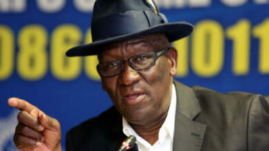 Bheki-Cele-520x400