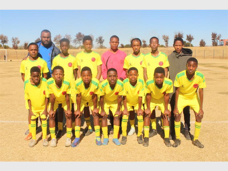 Jomo Cosmos and the East Rand Athletics U14 teams played to a hard-fought draw in the Gauteng Development League, with coaches reflecting on tactical shifts and player development.