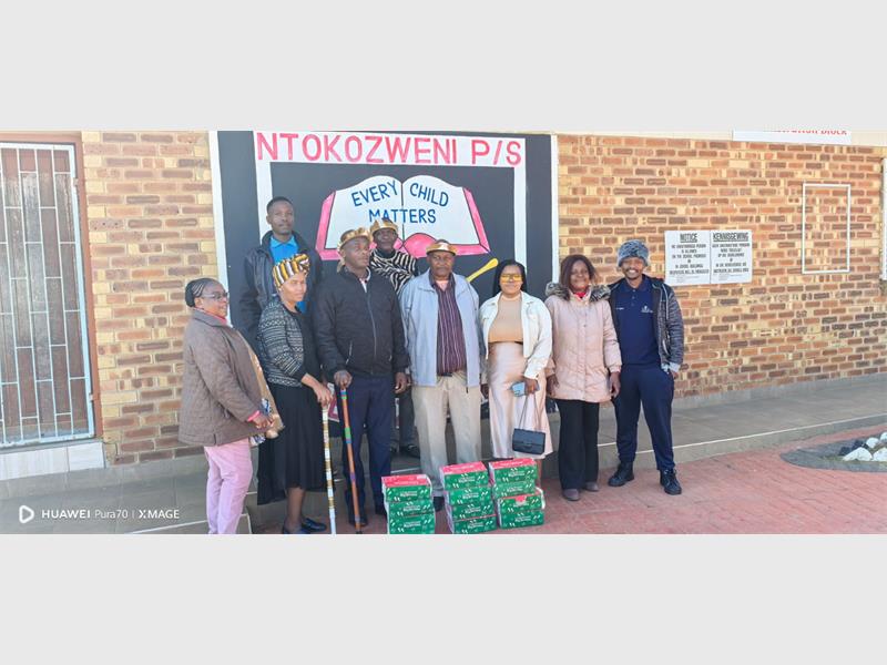 In a heartfelt gesture, the Mndebele Traditional Council gifted 12 pairs of school shoes to learners at Ntokozweni Primary School last Tuesday, supporting education and well-being in the community.