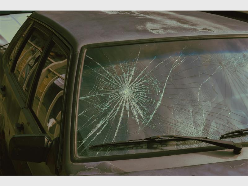 Don’t wait for it to shatter, eight expert tips to protect your windscreen and your life.