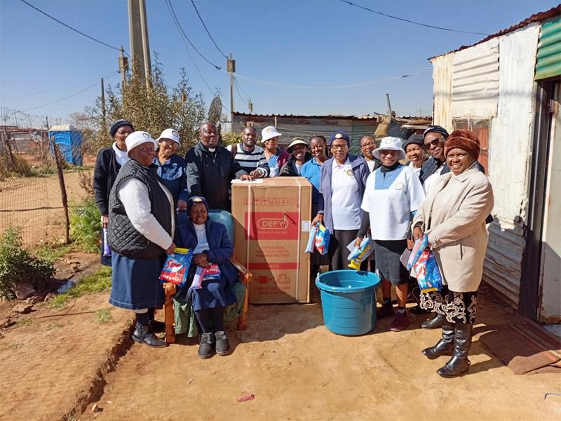 After losing everything in a devastating fire, a Langaville family is finding hope again, thanks to a generous donation from local and international Anglican partners.