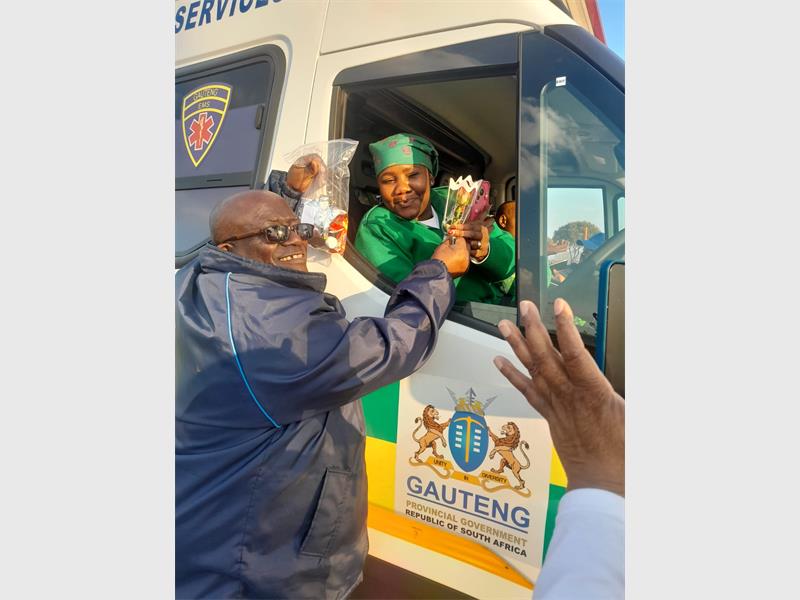 In a heartfelt gesture of solidarity, Sonqoba Simunye Men's Burial Club honoured the legacy of the 1956 Women’s March by celebrating today’s women on National Women’s Day.