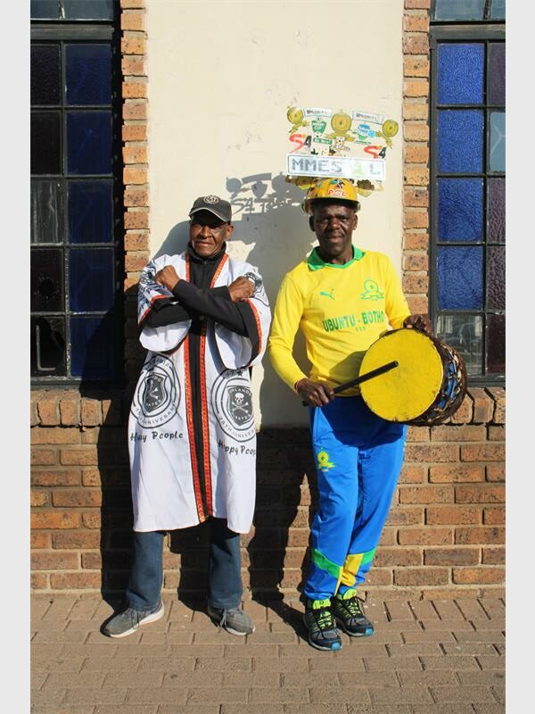 Defending champs Orlando Pirates face off against Mamelodi Sundowns in a sold-out MTN8 semifinal this Saturday. Fans are buzzing, predictions are flying, and the stakes couldn’t be higher. Who will book their spot in the final?