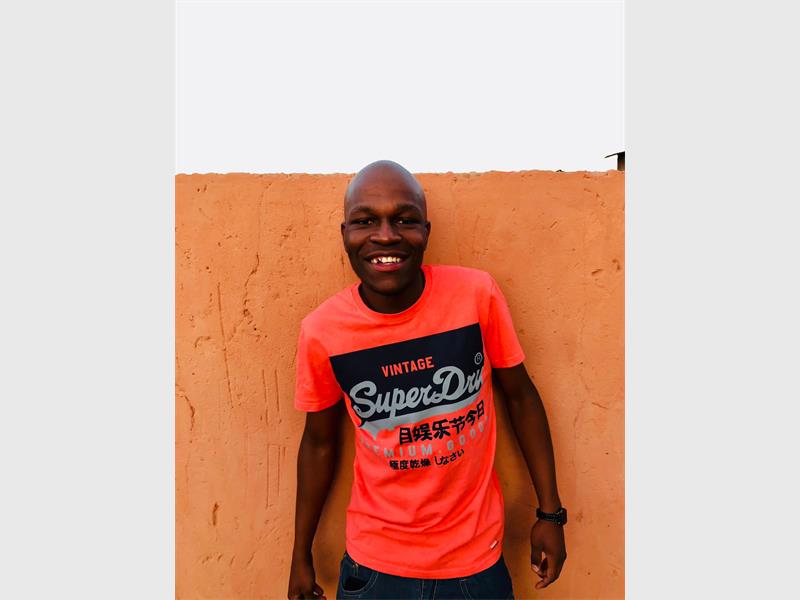 Sihlee107 shares how his caravan-born music journey has shaped his sound and inspired his rise in the local music scene.