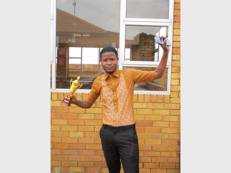 Kwa-Thema’s Masifunde Sonke Book Club shines at Funda Mzantsi Championship 2025, bringing home 13 trophies and 4 laptops after competing in literacy and language categories.