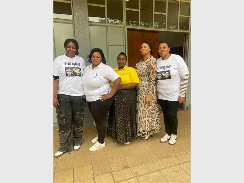 Hadassah held an event in Kwa-Thema to empower parents of children struggling with substance abuse.